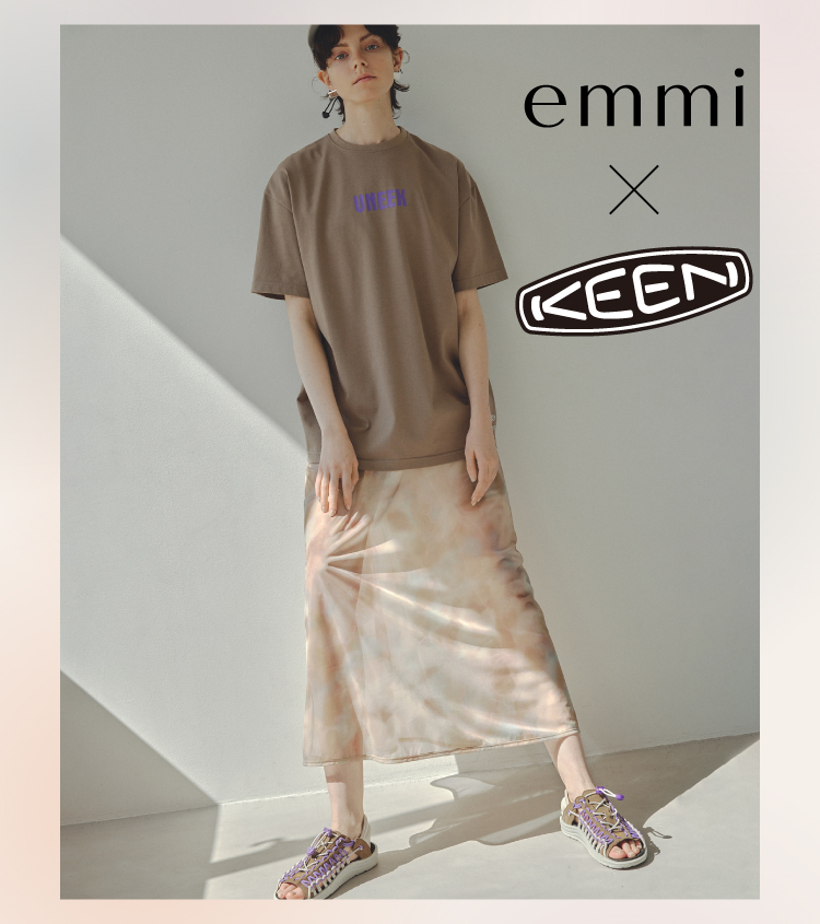emmi(エミ)のニュース | 【emmi×KEEN】アウトドアシーンやモードなシティユースでも活用できる、UNEEKとグラフィックTシャツを別注。