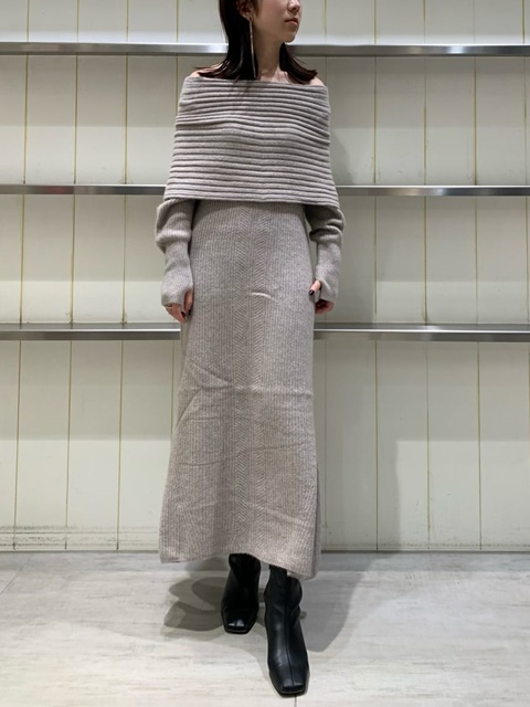 グレイ系 M 超特価sale開催 神崎恵 Styling オフショルダーニットワンピース ロングワンピース ワンピース グレイ系m Www Marengoef Com