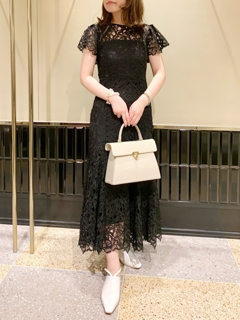 冬バーゲン バイカラーフラワーレースワンピース Brown Lily ロングワンピース Www Indiashopps Com
