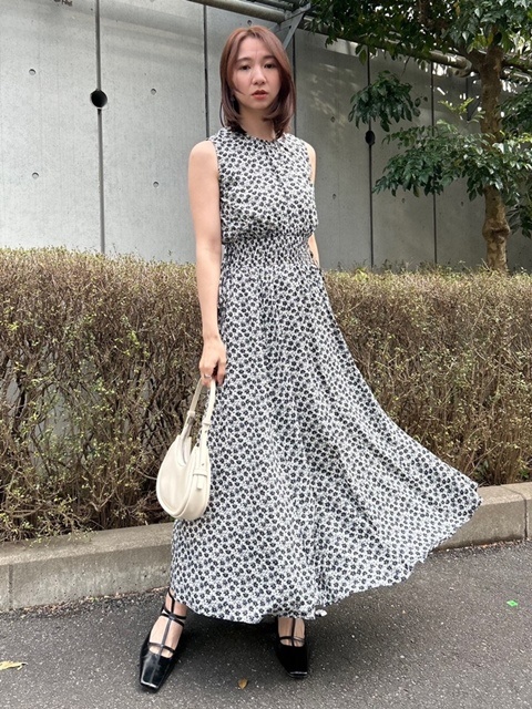 TO BE CHIC♡新品 フラワープリントワンピース