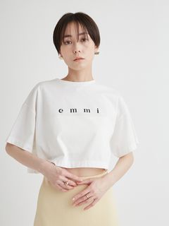 emmi atelier/【emmi×PlaX】 emmiロゴクロップドTシャツ/カットソー/Tシャツ