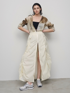 エミ　アトリエ(emmi atelier)のボリュームドロストジップアップスカート マキシ丈/ロングスカート