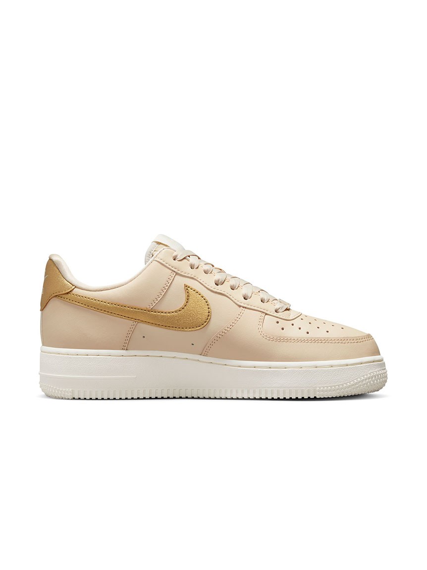 【値下げ】新品⭐︎NIKE  AIR FORCE 1 07 ESS TRND