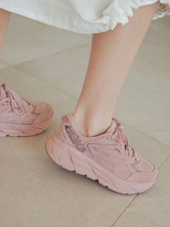 OTHER BRANDS/【HOKA ONE ONE for emmi】U CLIFTON L SUEDE/スニーカー