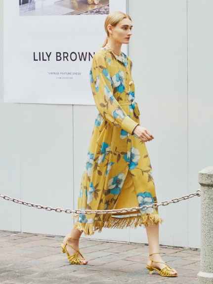 大花柄フリンジワンピース マキシ丈 ロングワンピース Lily Brown リリーブラウン ファッション通販 ウサギオンライン公式通販サイト 大花柄フリンジワンピース マキシ丈 ロングワンピース Lily Brown リリーブラウン ファッション通販 ウサギオンライン公式通販サイト