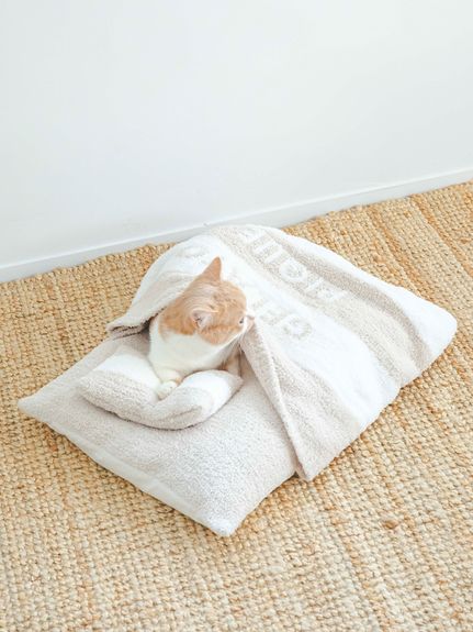 CAT&DOG】【販路限定商品】ジェラートソファ型ベッド（ペットベッド 