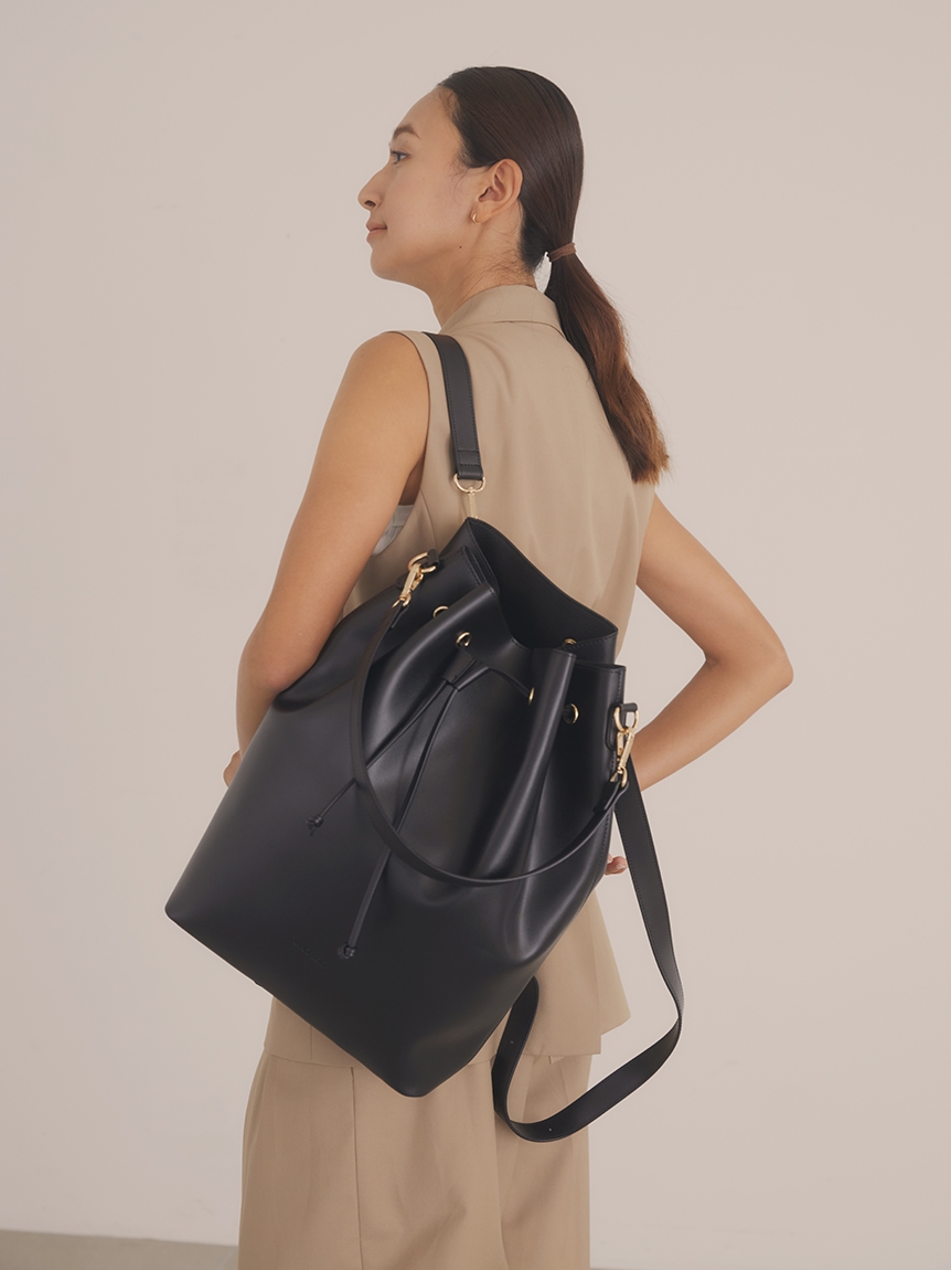 Bucket backpack（リュック）｜RANDEBOO（ランデブー）｜ファッション