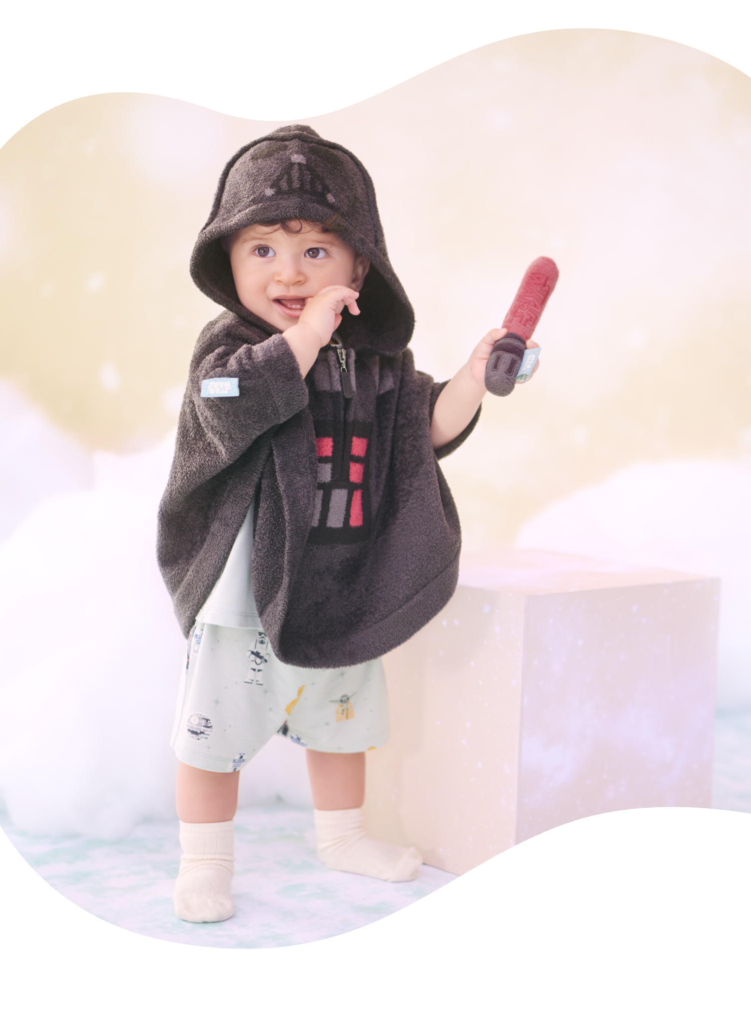 BABY PONCHO 9,900yen / TOY 3,960YEN