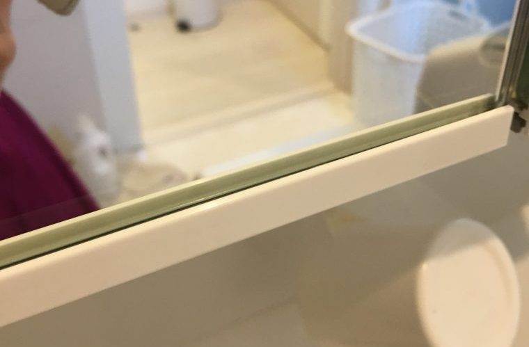 洗面台の鏡の気になるあの場所のお掃除方法 Usagi Magazine ウサギオンライン公式通販サイト