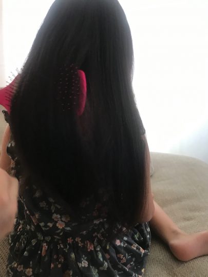 海にプールに ウェットブラシ が便利すぎる ロングヘア女子やママの間で大人気 Usagi Magazine ウサギオンライン公式通販サイト