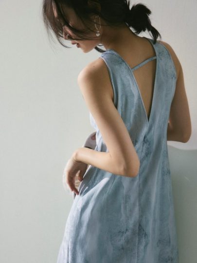 イイ女度を上げるには【バックオープンワンピース】が必要♡ | USAGI